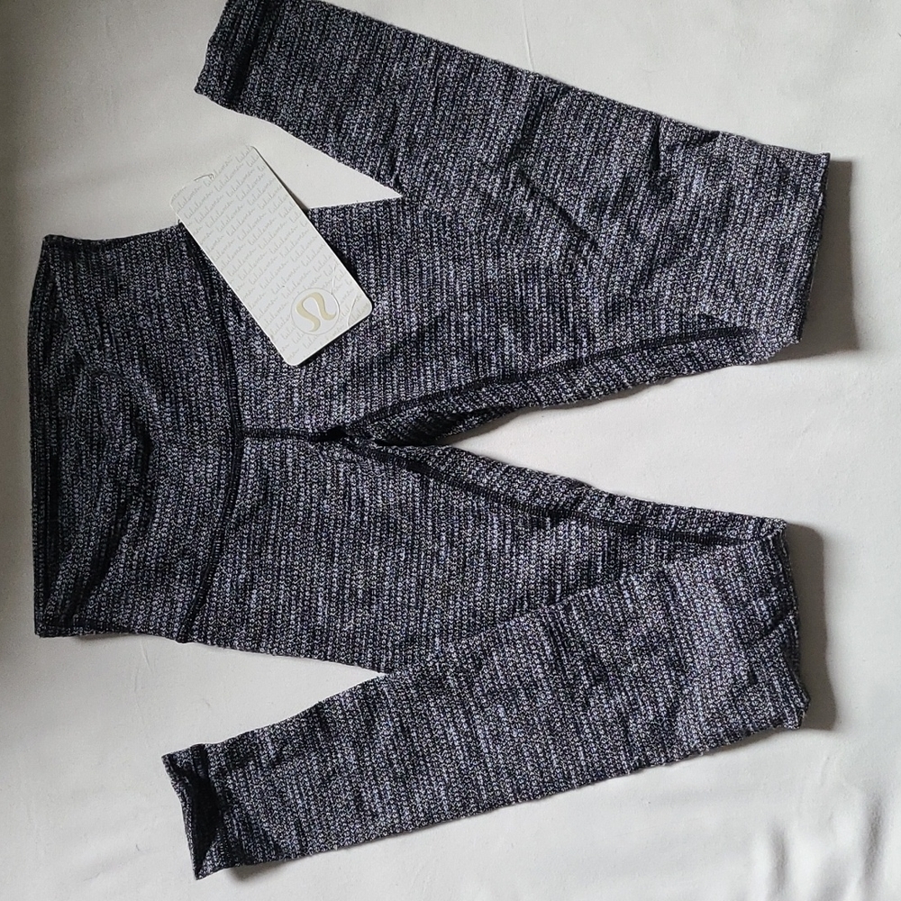 Lululemon Wunder Under Pants, Size 2, Pique